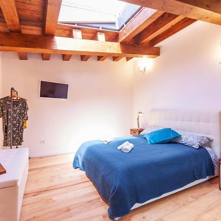 Vakalu-Piazza Duomo Charming Apartment Syracuse Luaran gambar