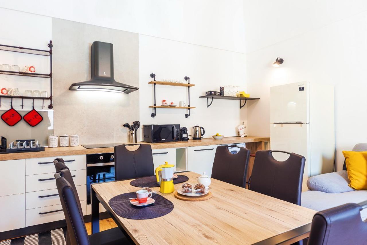 Vakalu-Piazza Duomo Charming Apartment Syracuse Luaran gambar